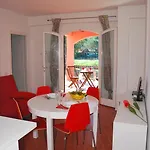 Complesso La Foce - Clima, Parcheggi, Spazi Esterni Privati *