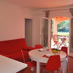 Complesso La Foce - Clima, Parcheggi, Spazi Esterni Privati Апартаменты *