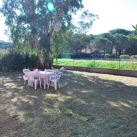 Complesso La Foce - Clima, Parcheggi, Spazi Esterni Privati *