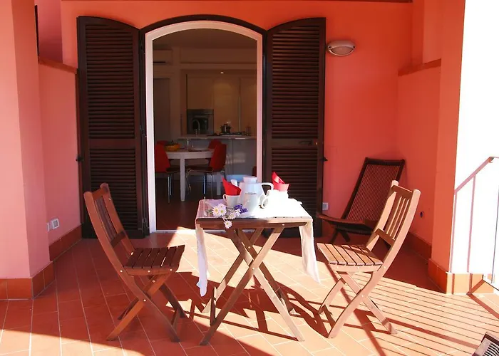 Complesso La Foce - Clima, Parcheggi, Spazi Esterni Privati 아파트 *