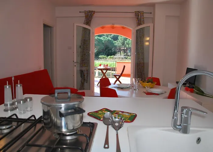 Complesso La Foce - Clima, Parcheggi, Spazi Esterni Privati 아파트