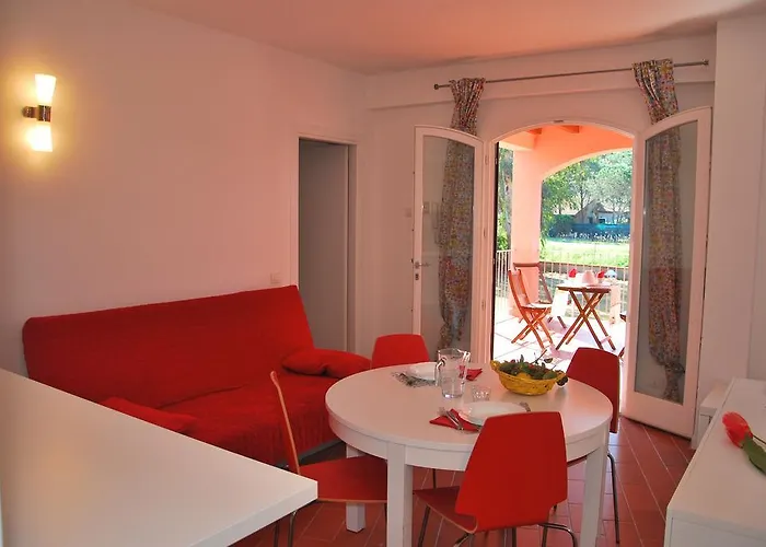 Complesso La Foce - Clima, Parcheggi, Spazi Esterni Privati 아파트 *